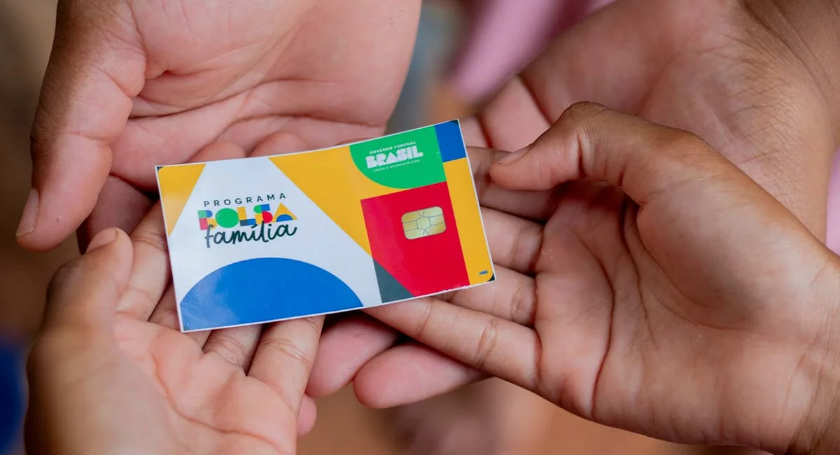 CONFIRMADO no Bolsa Família! REDUÇÃO superior a R$ 100 neste mês. para milhões, NIS 1,2,3,4,5,6,7,8,9 e 0 estão na lista OFICIAL
