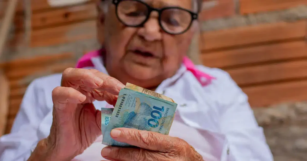3 passos da SORTE para idosos de 65,66,67 anos pra cima que recebem R$1.412,00
