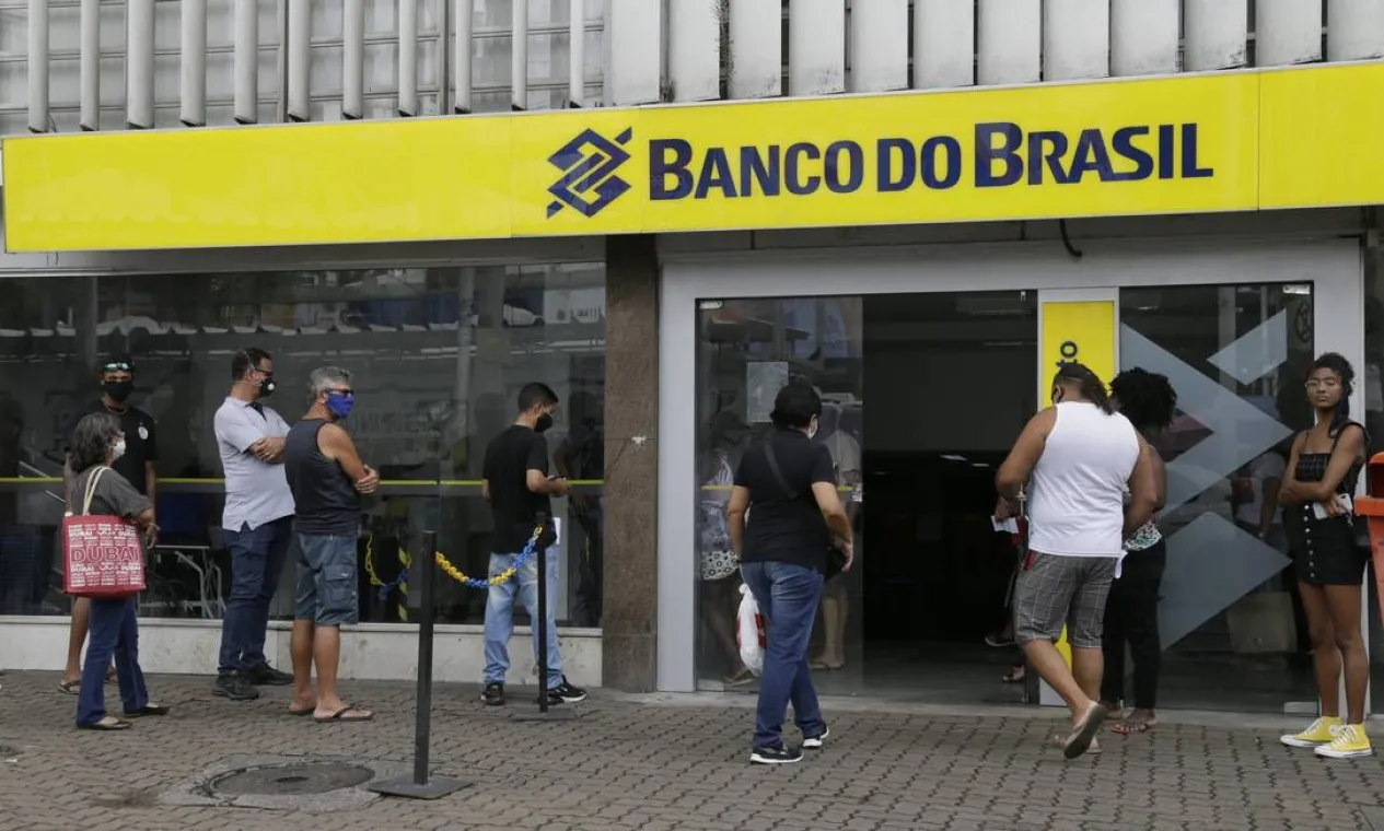 PRESENTÃO: IDOSOS de 60,61,62,63,64,65 anos pra cima recebem saque surpresa do Banco do Brasil e saltam de alegria com valor