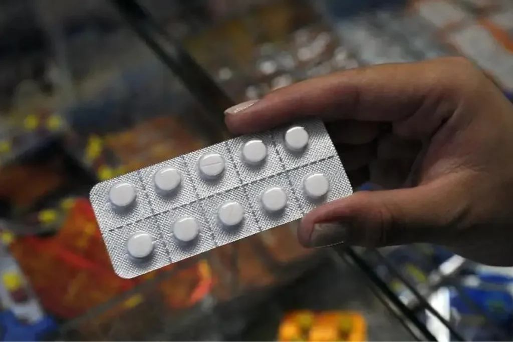 Risco Fatal: ANVISA baixa proibição única contra 10 remédios populares com 2 alertas urgentes e assusta brasileiros