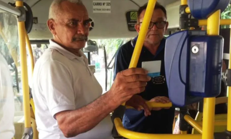 DECISÃO SALVADORA: Governo anuncia transporte GRATUITO para idosos de 60,61,62,63,64 anos pra cima e deixa brasileiros em festa