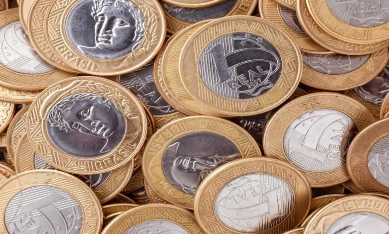 FESTA HOJE (04/07) com 2 moedas de 1 real e 25 centavos que passaram a valer R$1.500,00