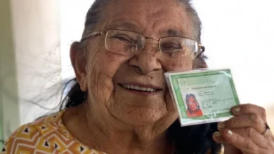 Pode comemorar: IDOSOS 60+ com RG e CNH recebem GRANDE SURPRESA em 2 documentos cruciais em 2024 e brasileiros estão sorrindo pelas paredes