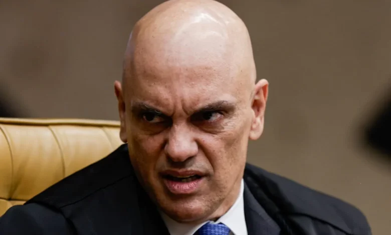 ADEUS R$ 1.412: Martelo batido por Alexandre de Moraes atinge 3 benefícios dos IDOSOS e consulta ao CPF é liberada de última hora