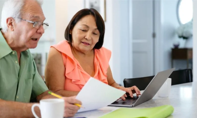 Idosos com mais de 65 anos podem receber benefícios até 2025. Saiba quem tem direito e como solicitá-los!