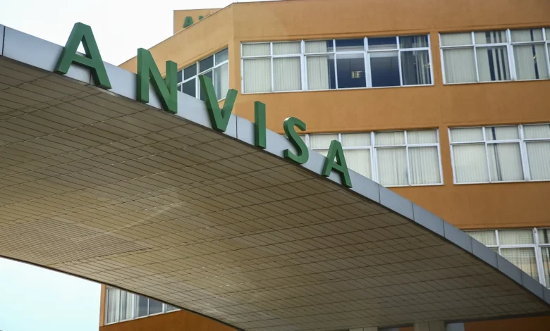 Anvisa surpreende nas últimas 24 horas, remove marca famosa de Leite e Café dos mercados do Brasil e pega todos de surpresa