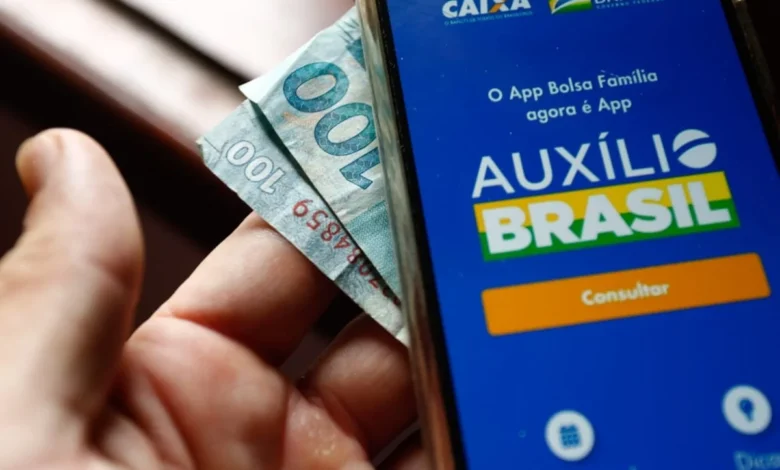 ALERTA: Volta do Auxílio Brasil prometendo R$ 15 mil tem verdade revelada hoje (25/06) pelo governo para quem tem NIS 0,1,2,3,4,5,6,7,8 e 9