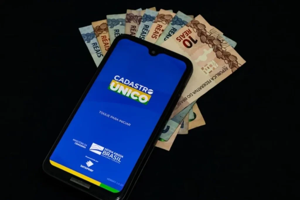 Internet de graça e BÔNUS de R$102: Cadúnico entrega 2 PRESENTÕES hoje (18/06) para NIS 0,1,2,3,4 a até 9 e brasileiros pulam de alegria