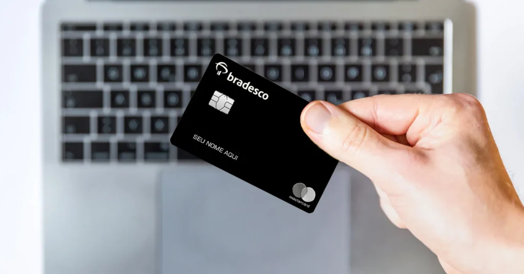 PRESENTÃO! Bradesco se une a Mastercard e lança cartão de crédito SEM ANUIDADE para alegria dos brasileiros