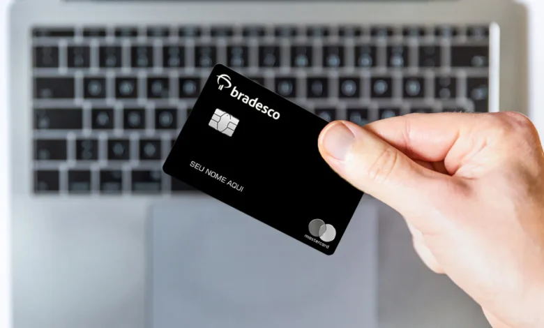 PRESENTÃO! Bradesco se une a Mastercard e lança cartão de crédito SEM ANUIDADE para alegria dos brasileiros
