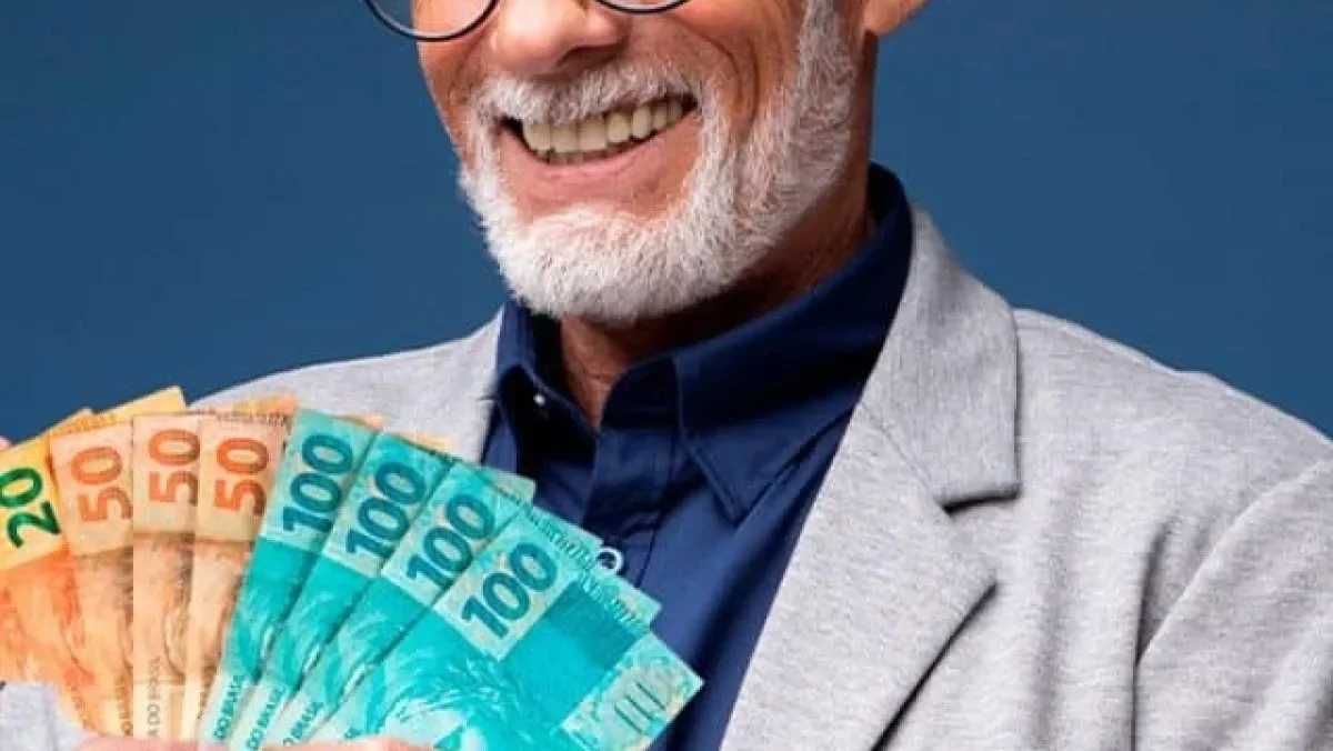 IDOSOS com mais de 65 anos podem receber PIX de R$2.000,00 ainda neste mês. Saiba quem tem direito!