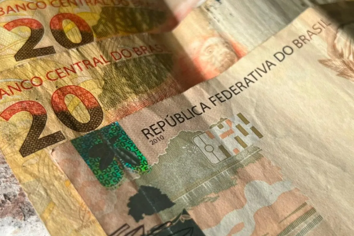 MINA DE OURO HOJE (05/06): PIX de R$1.502 liberado para quem trabalhou em 2023 no PIS final 1,2,3,4,5,6,7,8,9 e 0 deixa brasileiros soltando fogos