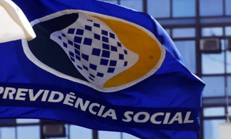 Investimento BILIONÁRIO, idade mínima derrubada e revisão liberada: INSS anuncia novidades que salvam brasileiros aposentados
