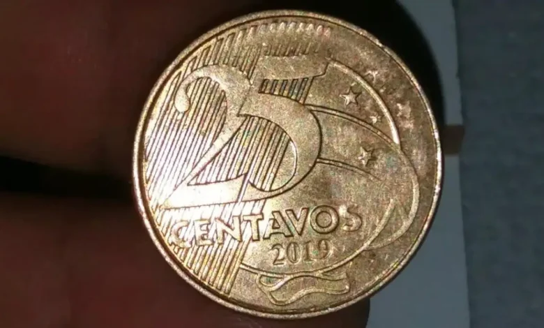 Moedas aparentemente comuns de 25 CENTAVOS podem chegar a R$3.500,00 no mercado de moedas raras