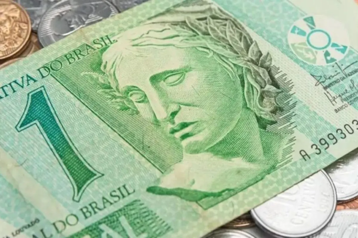 FESTA HOJE (22): Nota de R$ 1 real pode valer R$ 20 mil e brasileiros pulam de alegria