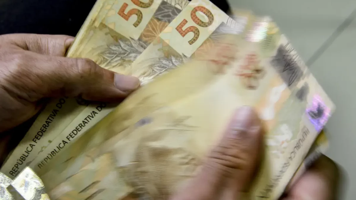 Veja como receber um benefício de R$4.024 através do INSS em dois meses - saiba quem tem direito e como solicitar esse valor