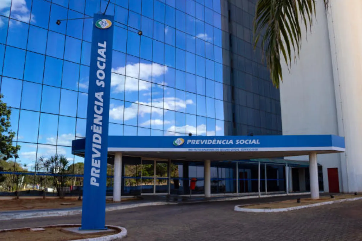 ADEUS 60 e 65 ANOS hoje (10/07): INSS LIBERA aposentadoria após 15, 20 e 25 anos de trabalho para lista PREMIADA de CPFs e brasileiros pulam de alegria