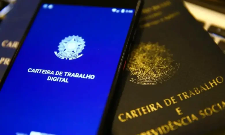Carteira de Trabalho Digital em 2024: Saiba como emitir o documento sem sair de casa