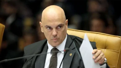 Auxílio de R$500 e MARTELO BATIDO hoje (05/08) por Moraes! 2 viradas no STF atingem em cheio o INSS e quem ganha R$1.412,00 por mês