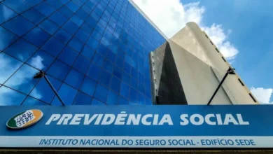 Veja como é possível conseguir a aposentadoria do INSS aos 50 anos hoje (18/07) sem usar idade mínima
