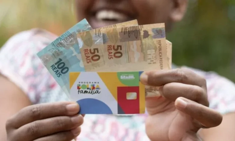 Bolsa Família faz alerta urgente para beneficiários hoje (21/07). Entenda os motivos do comunicado!