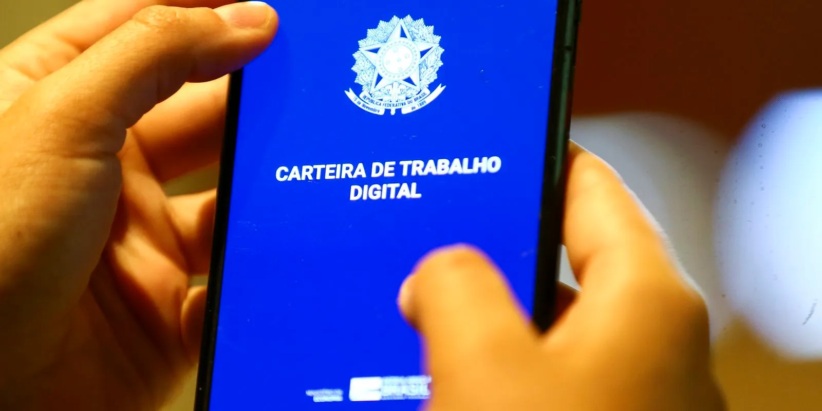 Empréstimo consignado CLT via Carteira Digital precisa de aprovação das empresas?