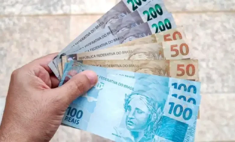 Trabalhou em 2023? PIS retroativo no valor de R$1.502 vai ser pago hoje (12/07)? Confira a tabela OFICIAL e CALENDÁRIO DO PIS