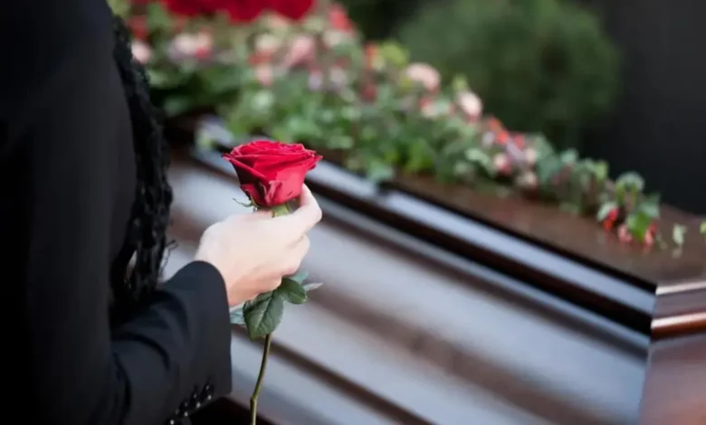 Auxílio Funeral de R$ 415 é confirmado via CRAS para quem tem CPF, RG e + estes 3 documentos