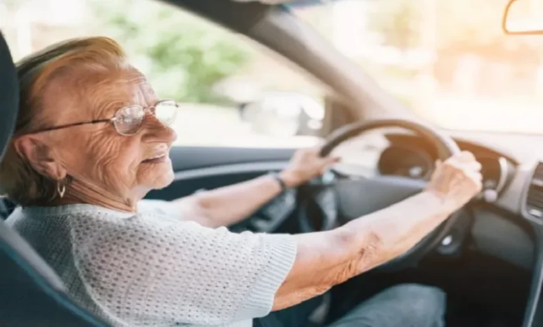 PRESENTÃO HOJE (23/07)! DETRAN libera novo lote de emissão de cartão de vaga especial para IDOSOS de 60,61,62,63,64 anos pra cima e pega brasileiros de surpresa