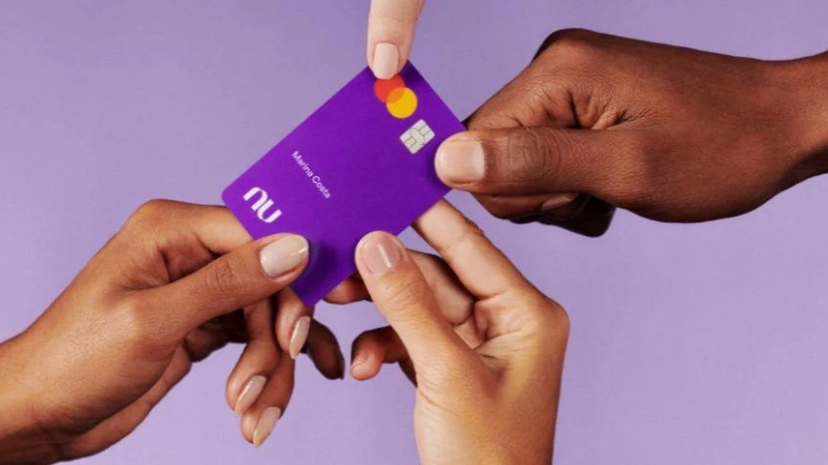 NUBANK libera cartão de crédito mesmo para quem tem CPF com dívidas. Saiba como conseguir