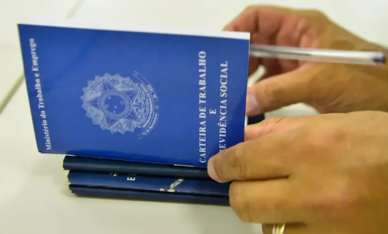 Notícia confirma benefício em 2024 para trabalhadores que foram carteira assinada de 2017 a 2022