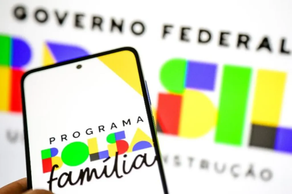 Bolsa Família pode ser pago a quem recebe R$1.412,00 (1 salário mínimo 2024); entenda as regras do programa