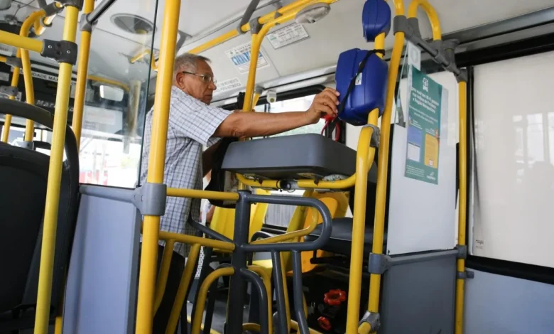LIBERADO HOJE (03/09) CARTÃO de ÔNIBUS do IDOSO a partir de 60 anos e como solicitar de maneira fácil