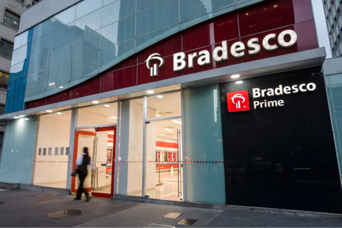 Bradesco emite AVISO GERAL a quem tem conta poupança e atinge 105 milhões de clientes