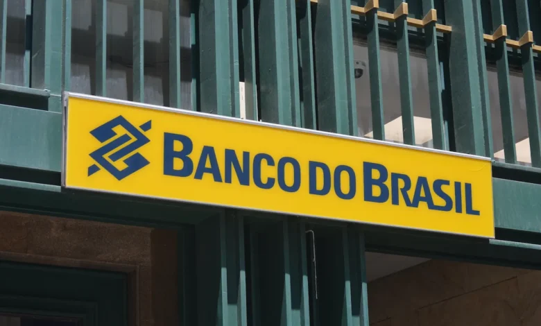 Você trabalhou antes dos anos 2000? Saiba hoje (08/08) se você poderá receber valores atrasados do Banco do Brasil