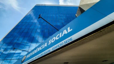 INSS decreta nova idade mínima para se aposentar para quem tem carteira assinada. Saiba mais