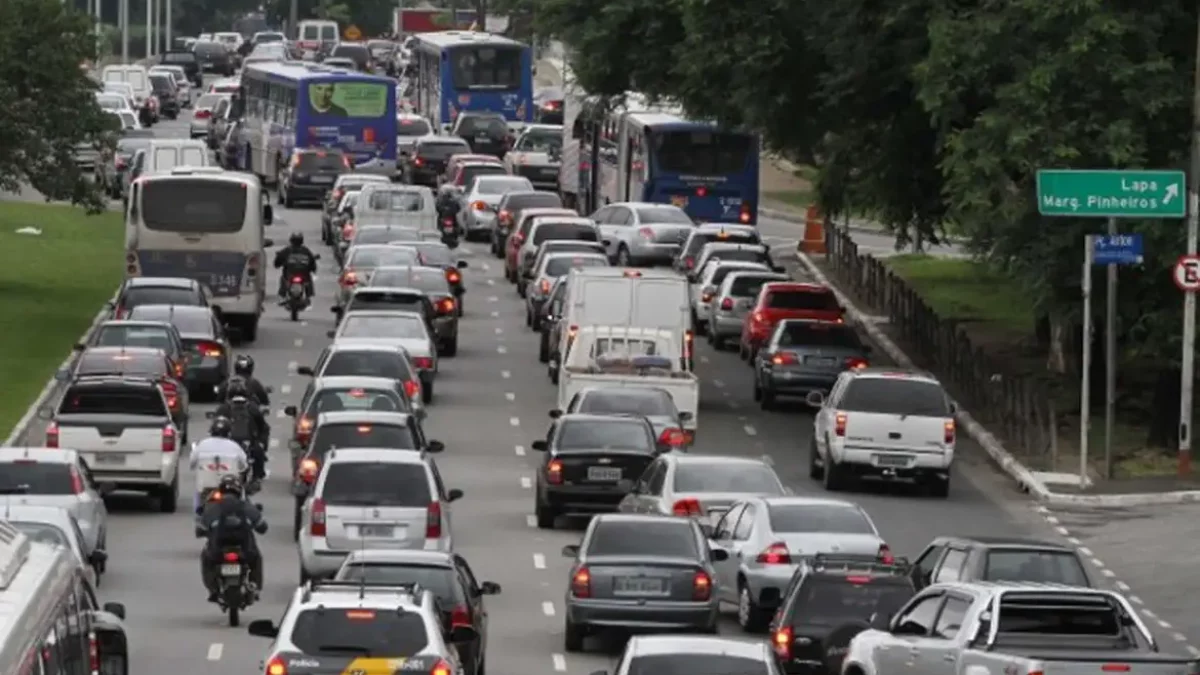 Isenção do IPVA irá benefíciar grupo específico de motoristas brasileiros. Saiba se você está na lista!