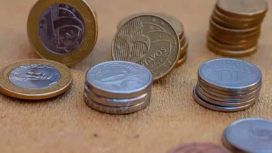 Moeda brasileira passa a valer R$ 500 e deixa cidadãos festejando