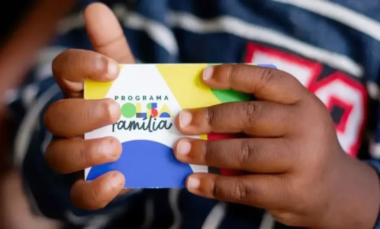 Governo Federal anuncia mudanças em relação ao 13° do Bolsa Família e impacta brasileiros