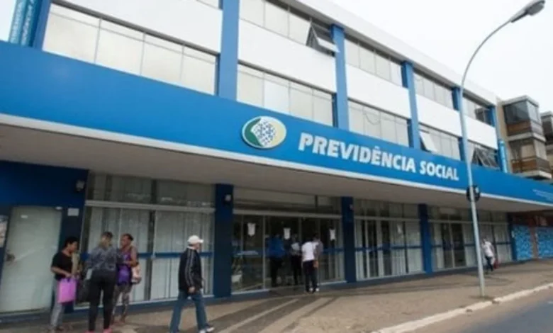 Revisão histórica do INSS afeta pagamentos dos benefícios de idosos com mais de 60 anos. Confira