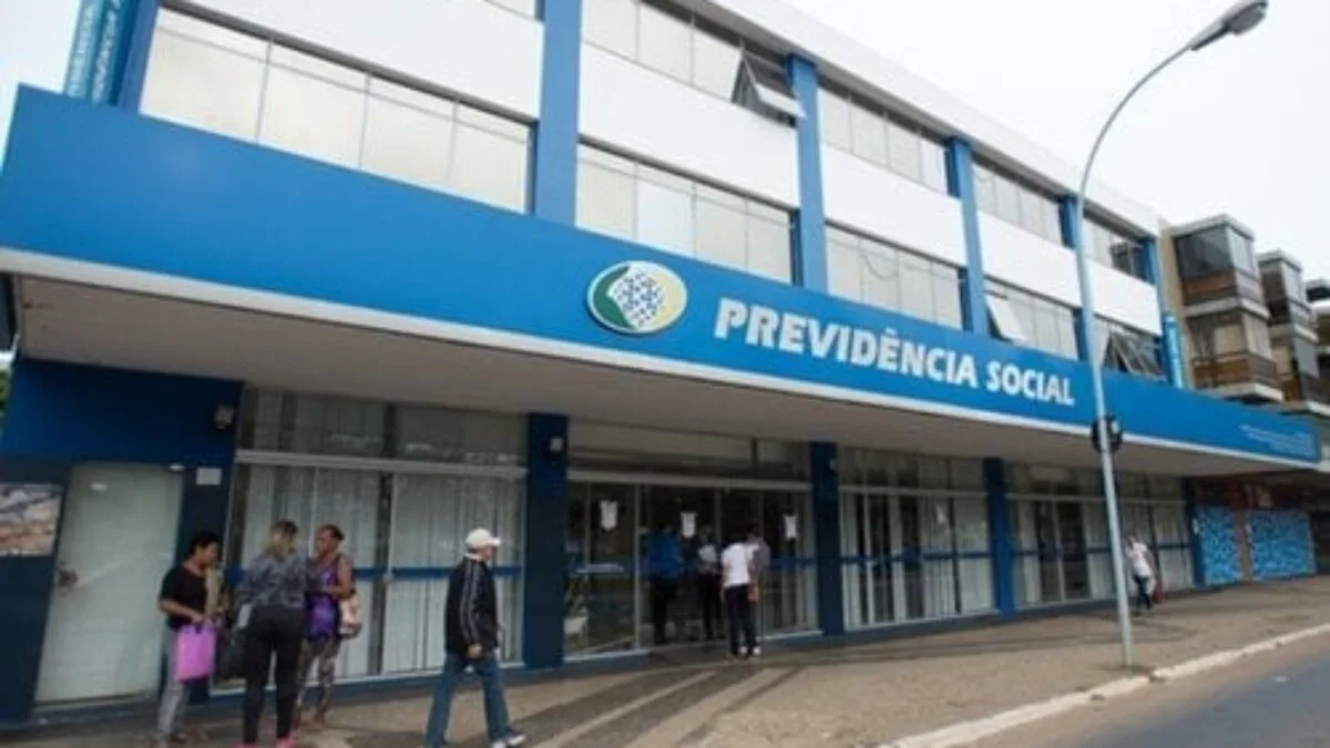 Revisão histórica do INSS afeta pagamentos dos benefícios de idosos com mais de 60 anos. Confira
