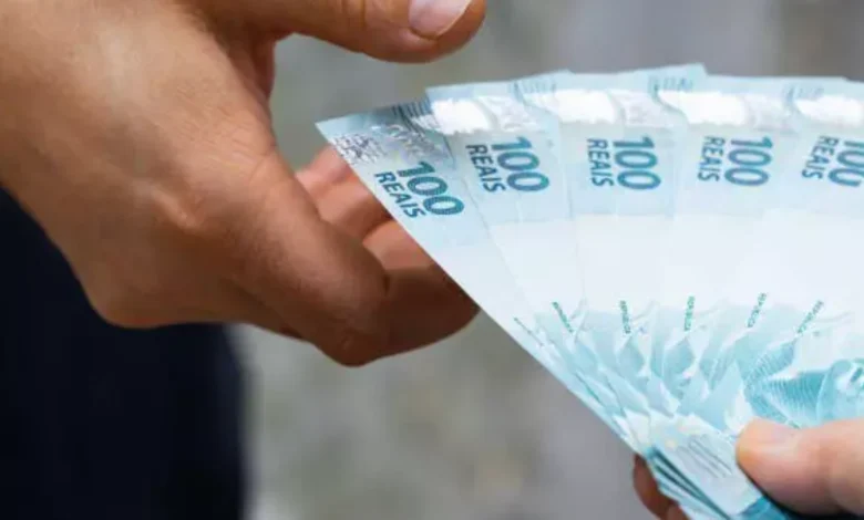 Novo decreto sobre o aumento do salário mínimo pode garantir um valor de R$1.711,00 para quem é carteira assinada
