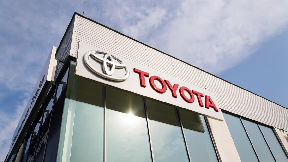 Toyota lança carro popular para substituir Etios por R$50 mil e concorrentes ficam assustadas. Saiba mais