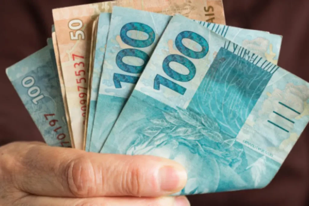 PIX RECHEADO! Governo Lula dá canetada e vai liberar R$ 126, R$252, R$ 378, R$ 504, R$ 630, R$756 a até R$1.509,00 em 2025, veja se você tem direito!