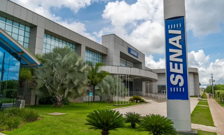 SENAI libera quase 7 mil vagas em cursos gratuitos e pagos; veja como participar agora!