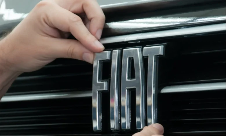 100% alegria! Fiat faz a alegria dos motoristas exigentes com carro de R$20 mil considerado confiável e de manutenção barata; veja