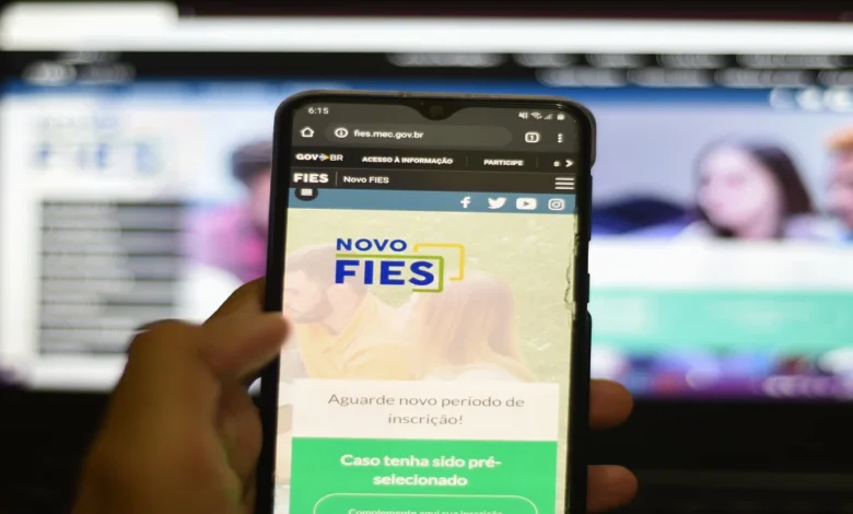 Desenrola FIES: mais de 800 mil estudantes ainda podem renegociar dívidas; veja como fazer