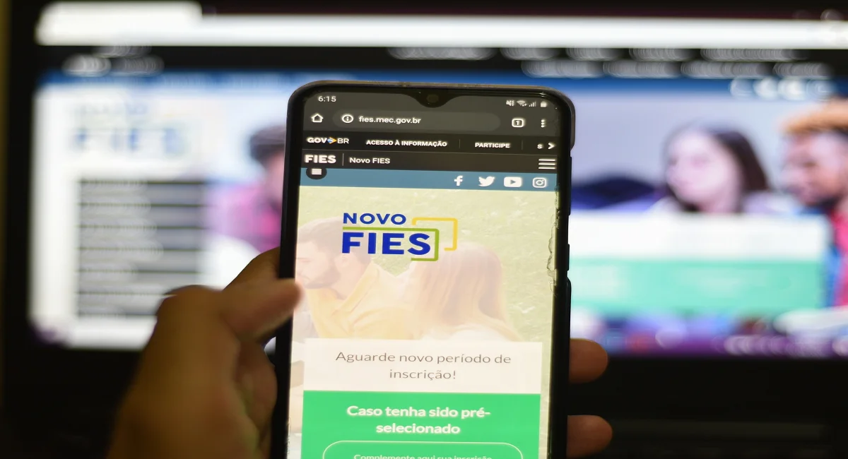 Desenrola FIES: mais de 800 mil estudantes ainda podem renegociar dívidas; veja como fazer