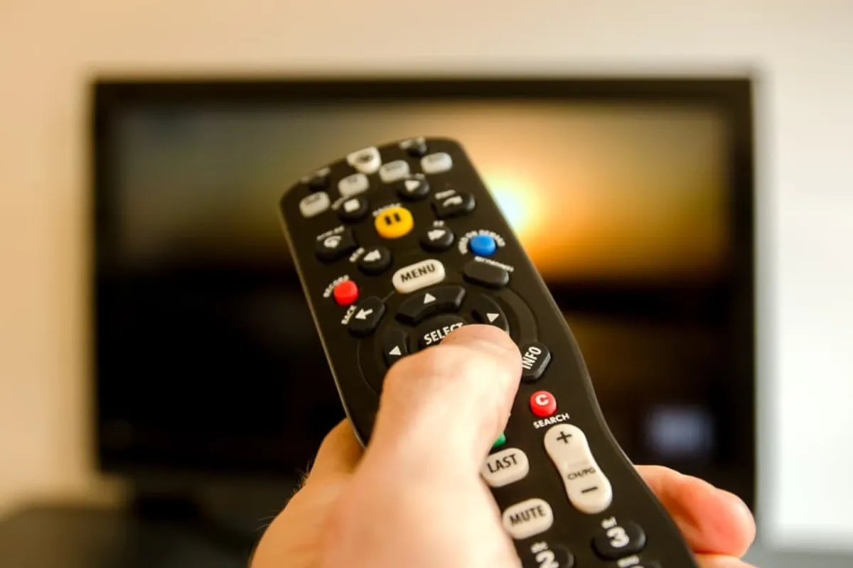 IDOSOS de 60 anos pra cima recebem VITÓRIA em setembro com a nova TV digital; veja como solicitar