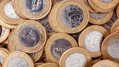 45 milhões de moedas de R$ 1 do Plano Real vão circular no Brasil. Vale a pena guardar para vender mais cara no futuro? Veja!